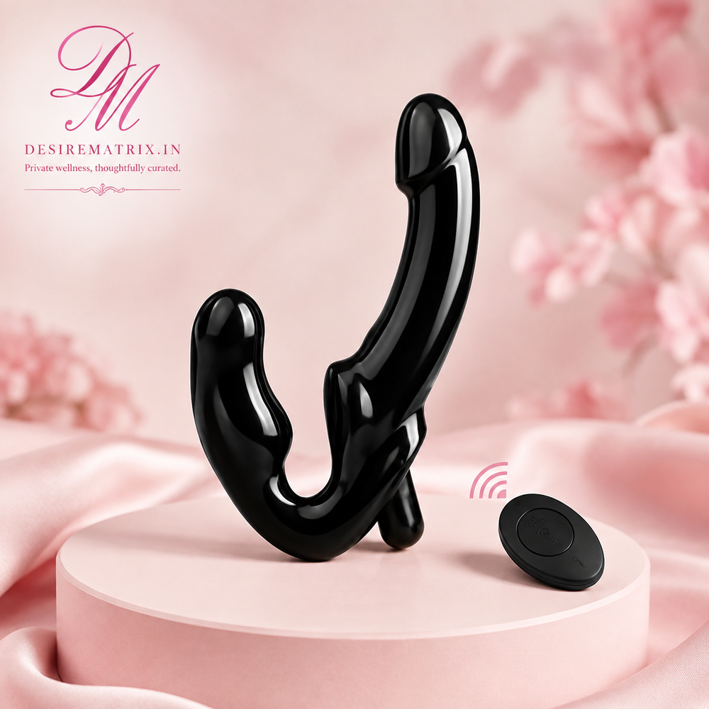 Black vibrating strapless strap-on for double penetration, 8.5 inches